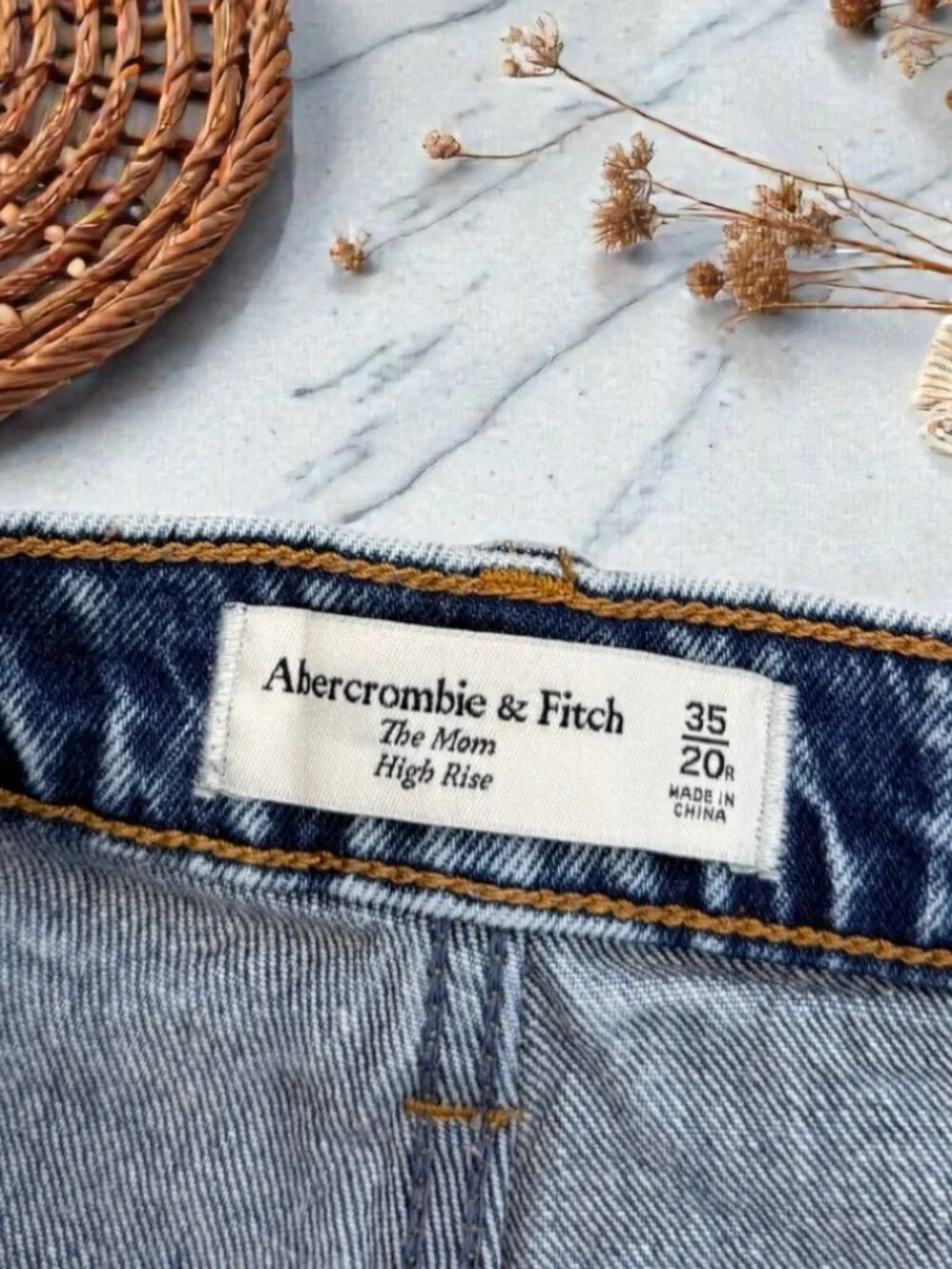 Abercrombie & Fitch The Mom High Rise Jeans Plus Size 35/20 Regular - Picture 6 of 10